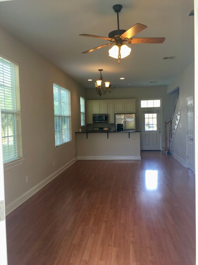 6425 W End Blvd, New Orleans, LA 70124 Townhome Rentals in New