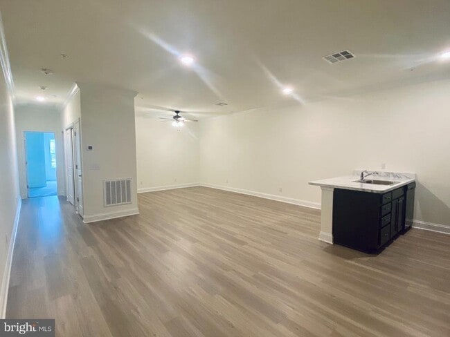 Foto del edificio - 1812 Main St