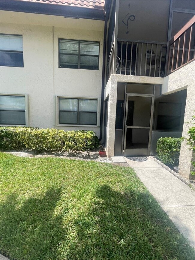 Building Photo - 7250 Golf Colony Ct