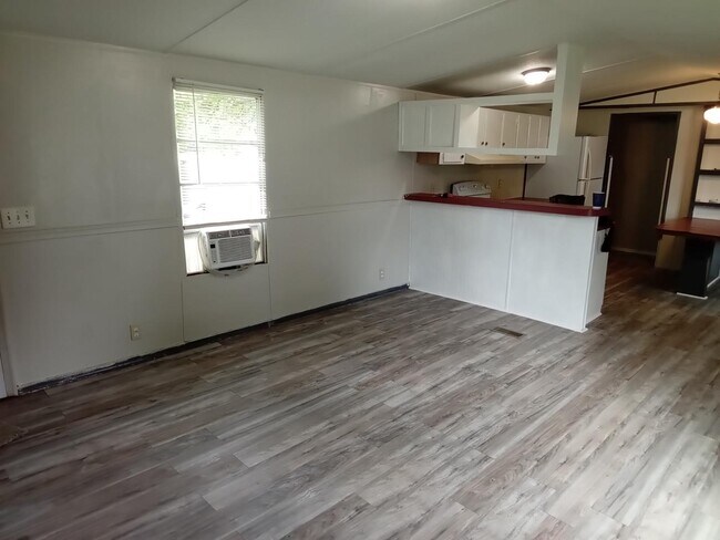 Foto del edificio - 2504 Winston Churchill Dr