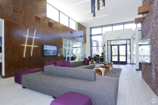 Interior Photo - Spur