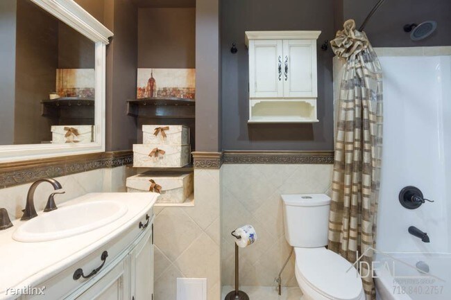 Building Photo - 495 3rd Ave