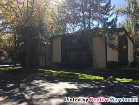 Building Photo - 5500 S Springtree Ln