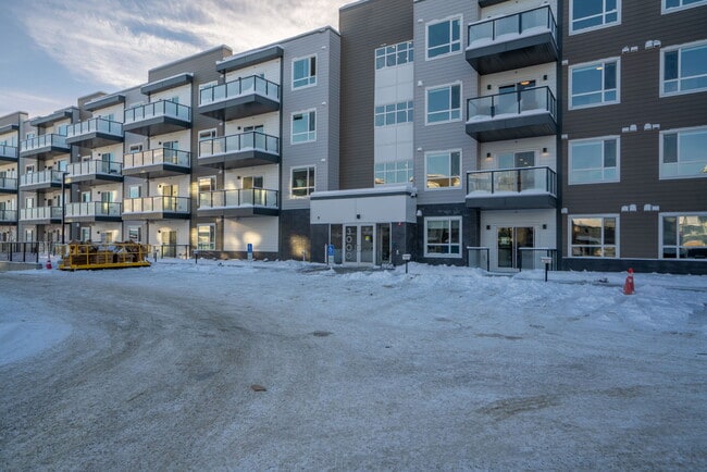 Building Photo - 33 Carringham Gate NW