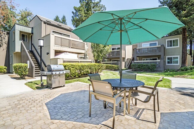 Foto del edificio - Evergreen Heights