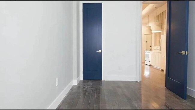 Foto del edificio - 4 bedroom in BROOKLYN NY 11221