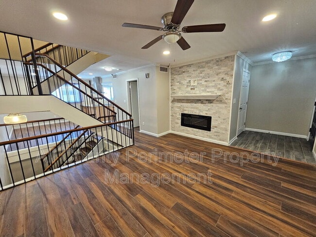 Foto del edificio - 7309 Cardigan Cir NE