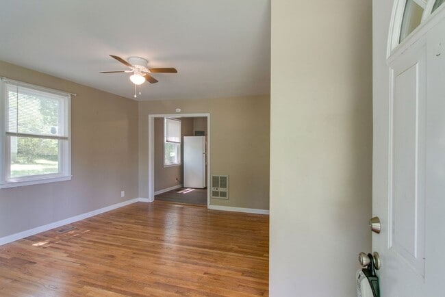 Building Photo - 430 Kelly Ln