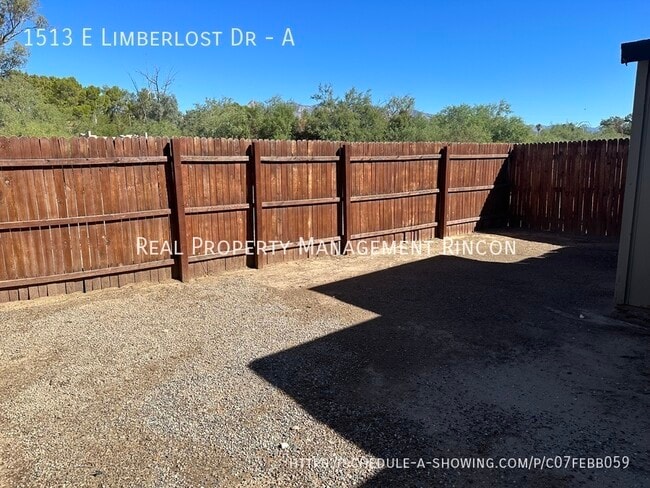 Building Photo - 1513 E Limberlost Dr