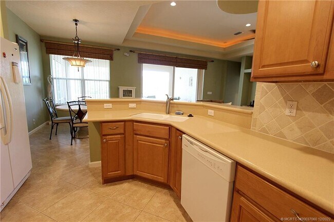 Building Photo - 4543 NW Red Maple Dr