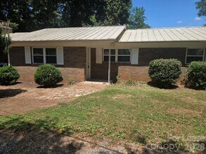 Building Photo - 6750 Long Branch Rd
