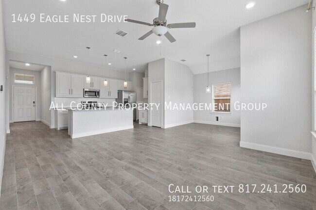 Foto del edificio - 1449 Eagle Nest Dr