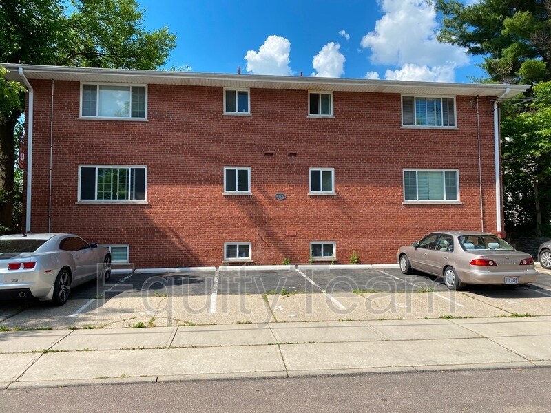 Primary Photo - 4126 Sibley Ave