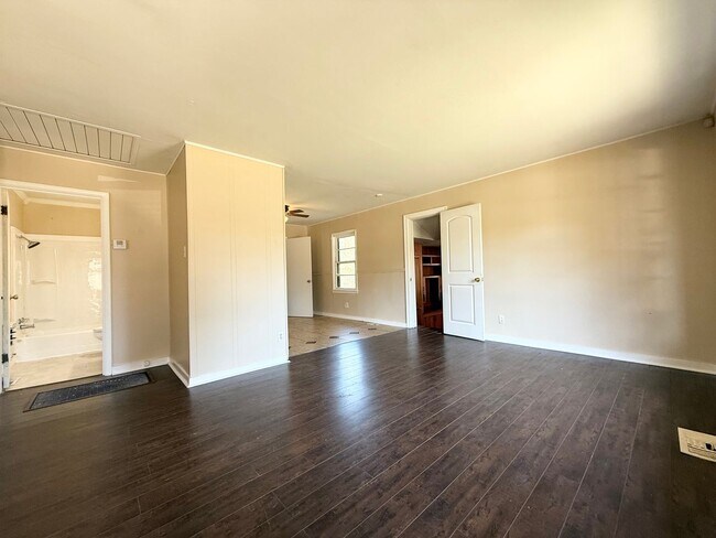 Foto del edificio - 40 Hill Ln