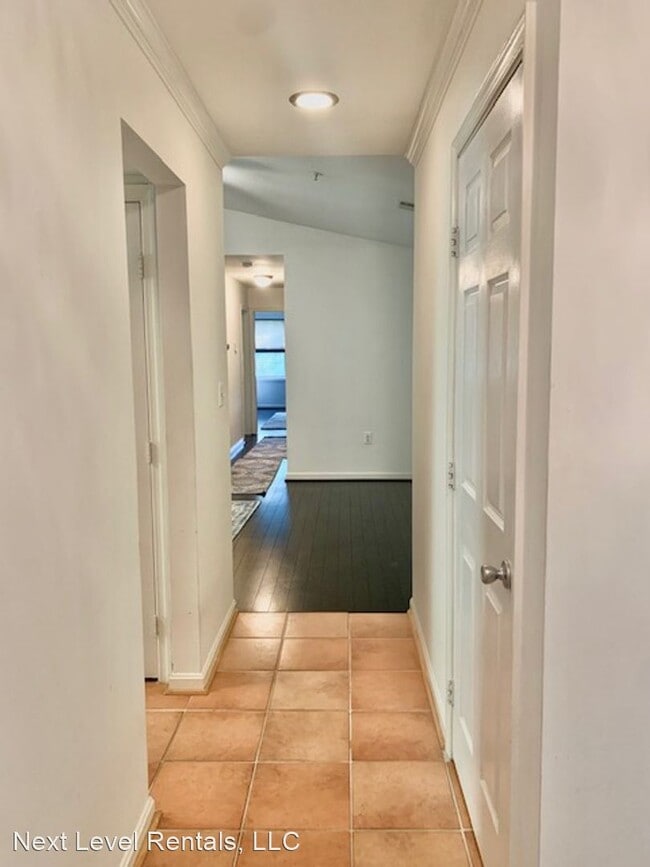 Building Photo - 3 br, 2.5 bath House - 802 Amber Tree Cour...