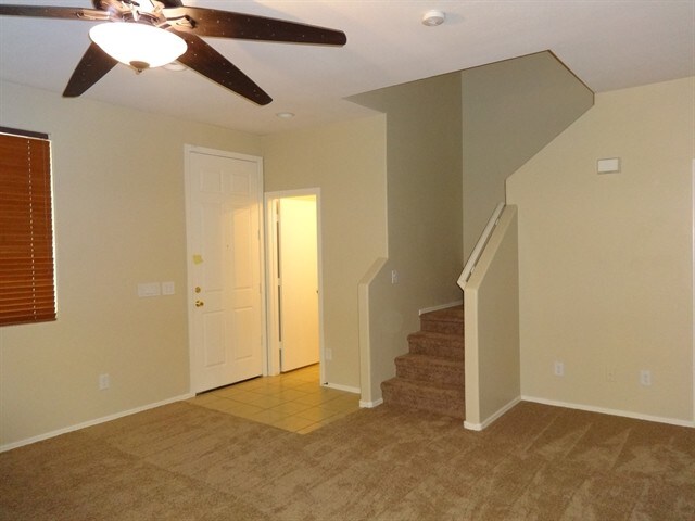 Building Photo - 938 E Brooke Place