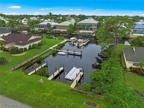 Building Photo - 27153 Barefoot Ln