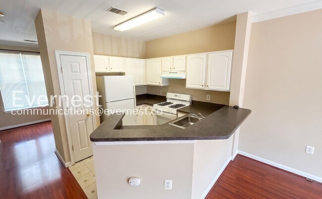 Foto del edificio - 21803 Flanders Ct