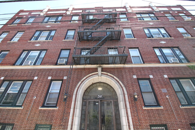 Foto del edificio - 234 Summit Ave