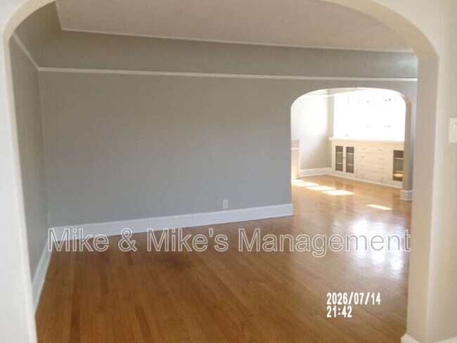 Foto del edificio - 6424 W Chambers St