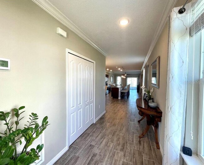 Foto del edificio - 2288 Canyon Breeze Ave