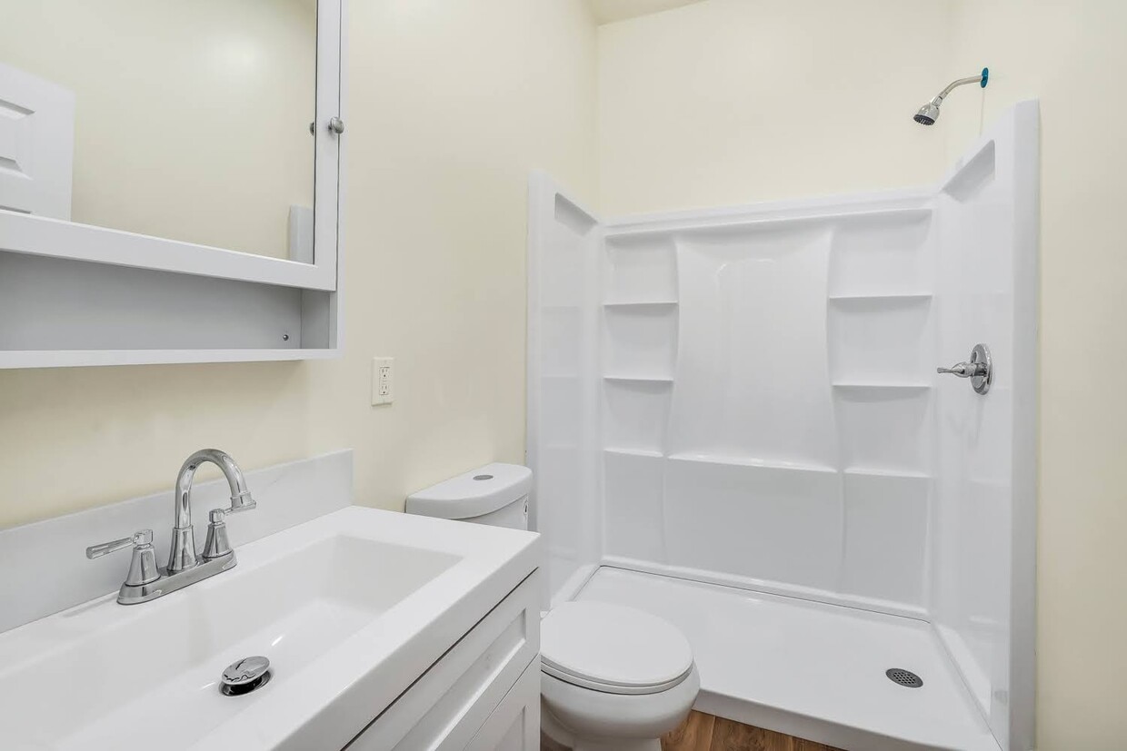 Building Photo - 918-920 Monterey