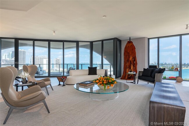 Building Photo - 1000 Biscayne Blvd