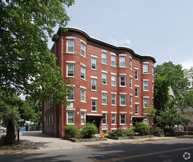 9193 Pine St Springfield, MA 01105 Rentals Springfield, MA