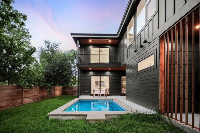 Foto del edificio - 1400 Randy Cir