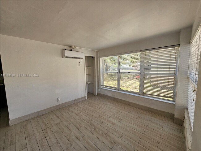 Foto del edificio - 26 SE 13th Terrace