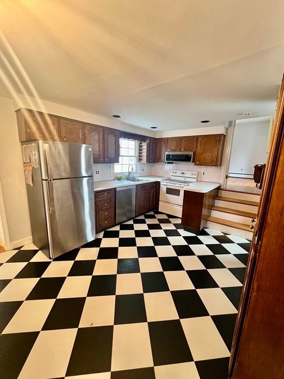 Building Photo - 77 Cabot St