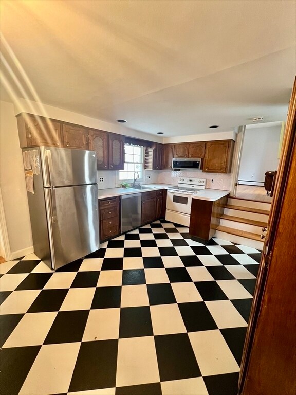 Foto del edificio - 77 Cabot St