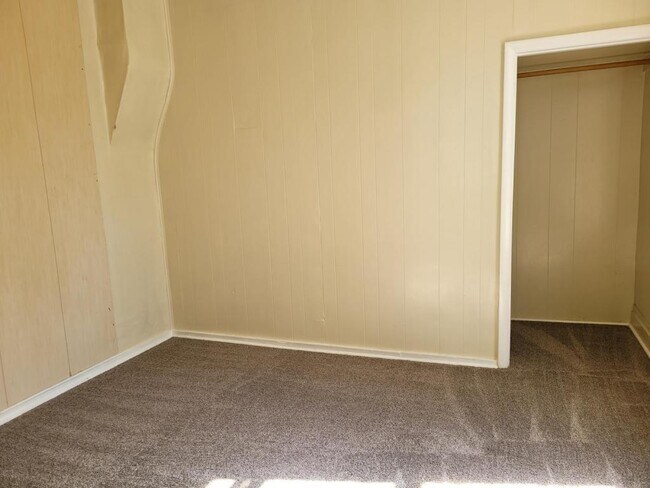 Foto del edificio - 2415 Baker St