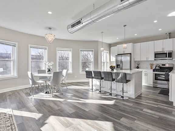 Building Photo - 1111 Bonnie Brae Pl