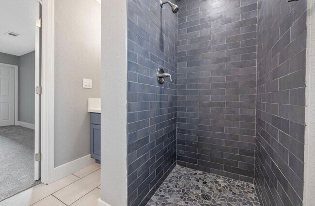 Building Photo - Solar equipped Lemoore home coming soon!