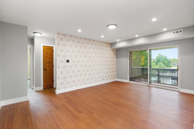 Foto del edificio - 18079 Live Oak Ct