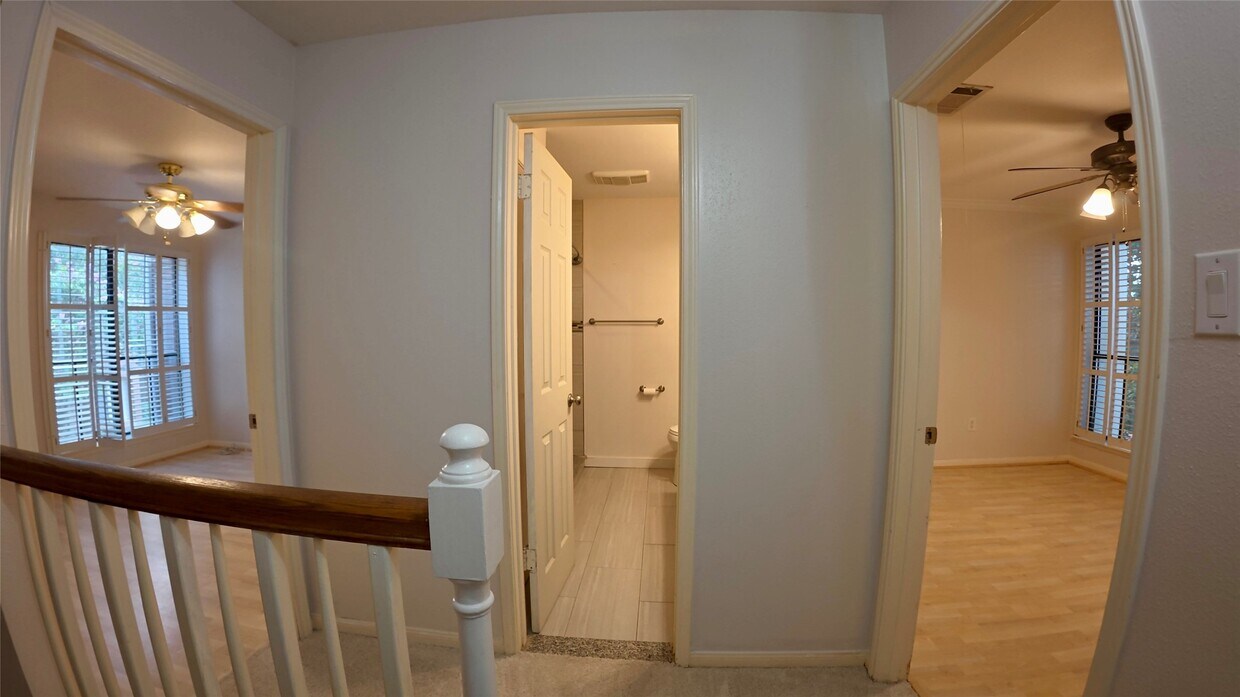 Foto del edificio - 12550 Piping Rock Dr