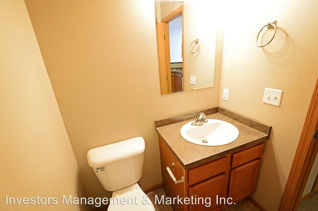 Foto del edificio - 1337-1359 34th Ave SE