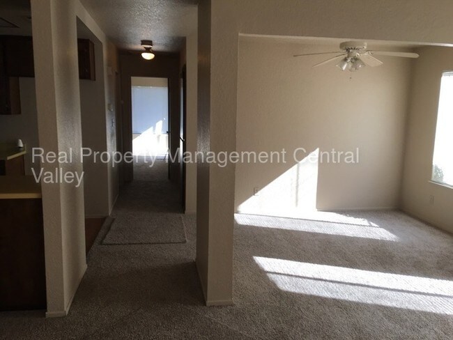 Building Photo - 2019 Floyd Ave