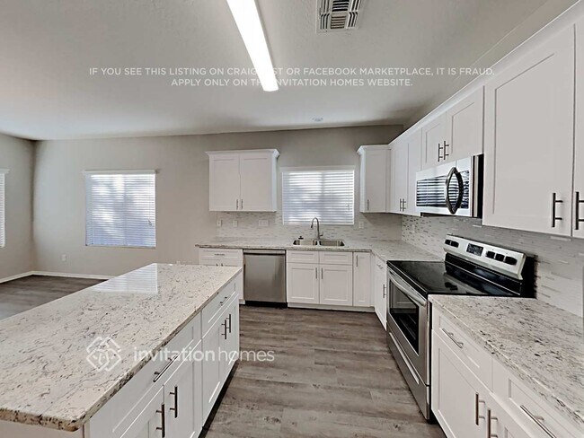 Building Photo - 12193 W Soledad St