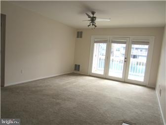 Foto del edificio - 1600 Waters Edge Dr