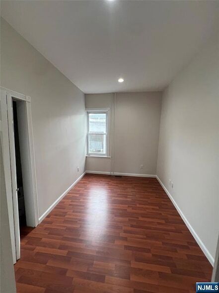 Foto del edificio - 510 Shaler Blvd