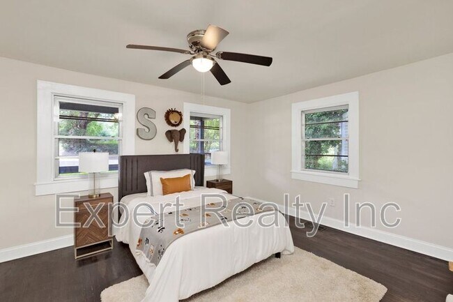 Foto del edificio - 4345 2nd Ave S