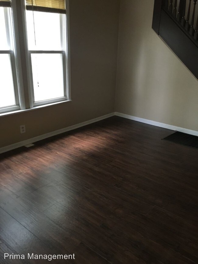 Foto del edificio - 3 br, 1 bath Apartment - 141 Edgar Ave