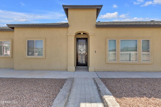 Building Photo - 14800 Sam Garcia Ave