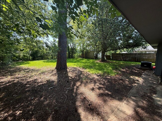 Foto del edificio - 5953 Oakleigh Rd