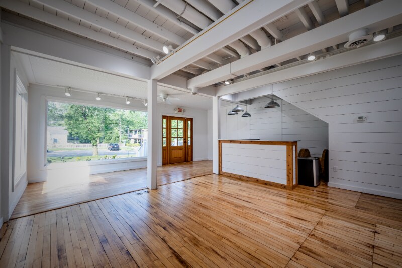 Foto principal - 45 S Whittaker St