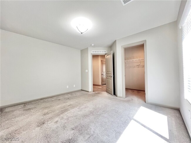 Foto del edificio - 8077 Misty Canyon Ave
