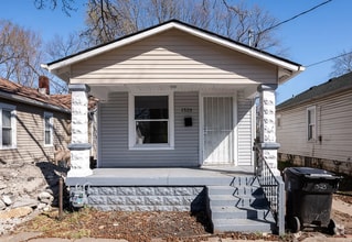 Building Photo - 1523 Catalpa St