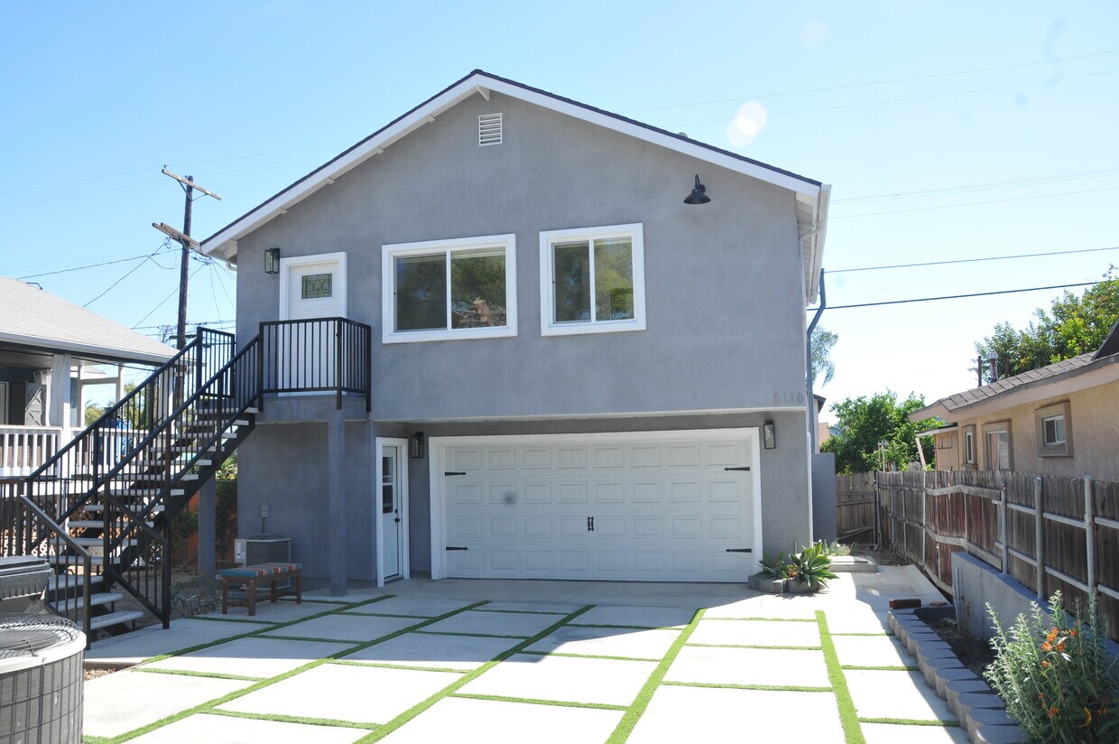 Primary Photo - 5116 Coringa Dr